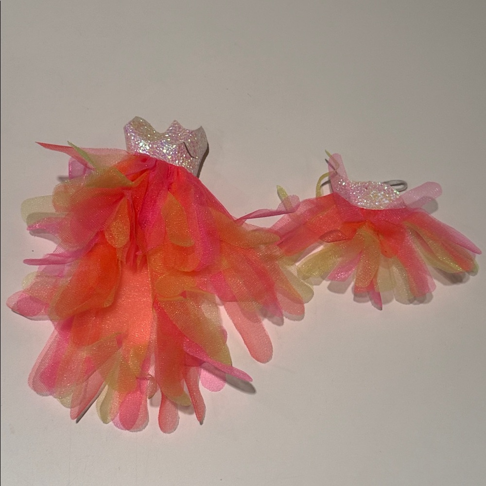 Barbie Colorful Dress-Up Set not complete